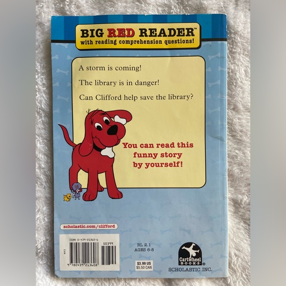 Scholastic Book Bundle - Picture 12 of 16